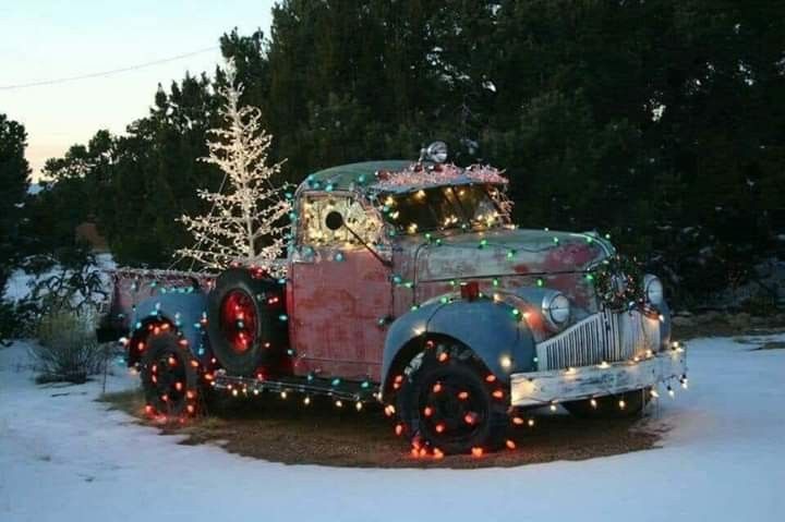 old truck christmas decor Pin by Steven on Christmas Christmas car, Truck decor, Christmas truck