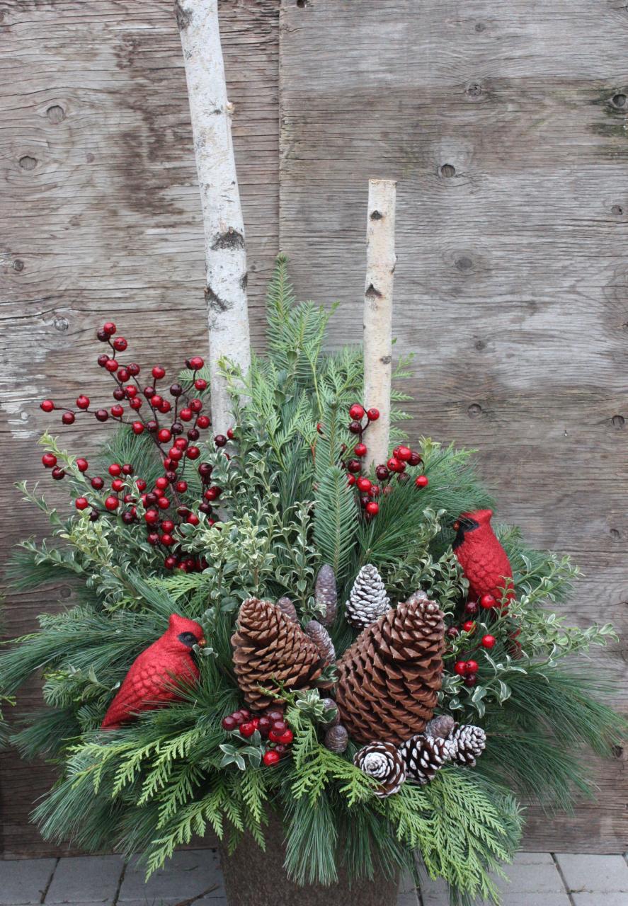 christmas decorating ideas for outdoor urns 20+ Christmas Decorations For Outdoor Urns The Urban Decor