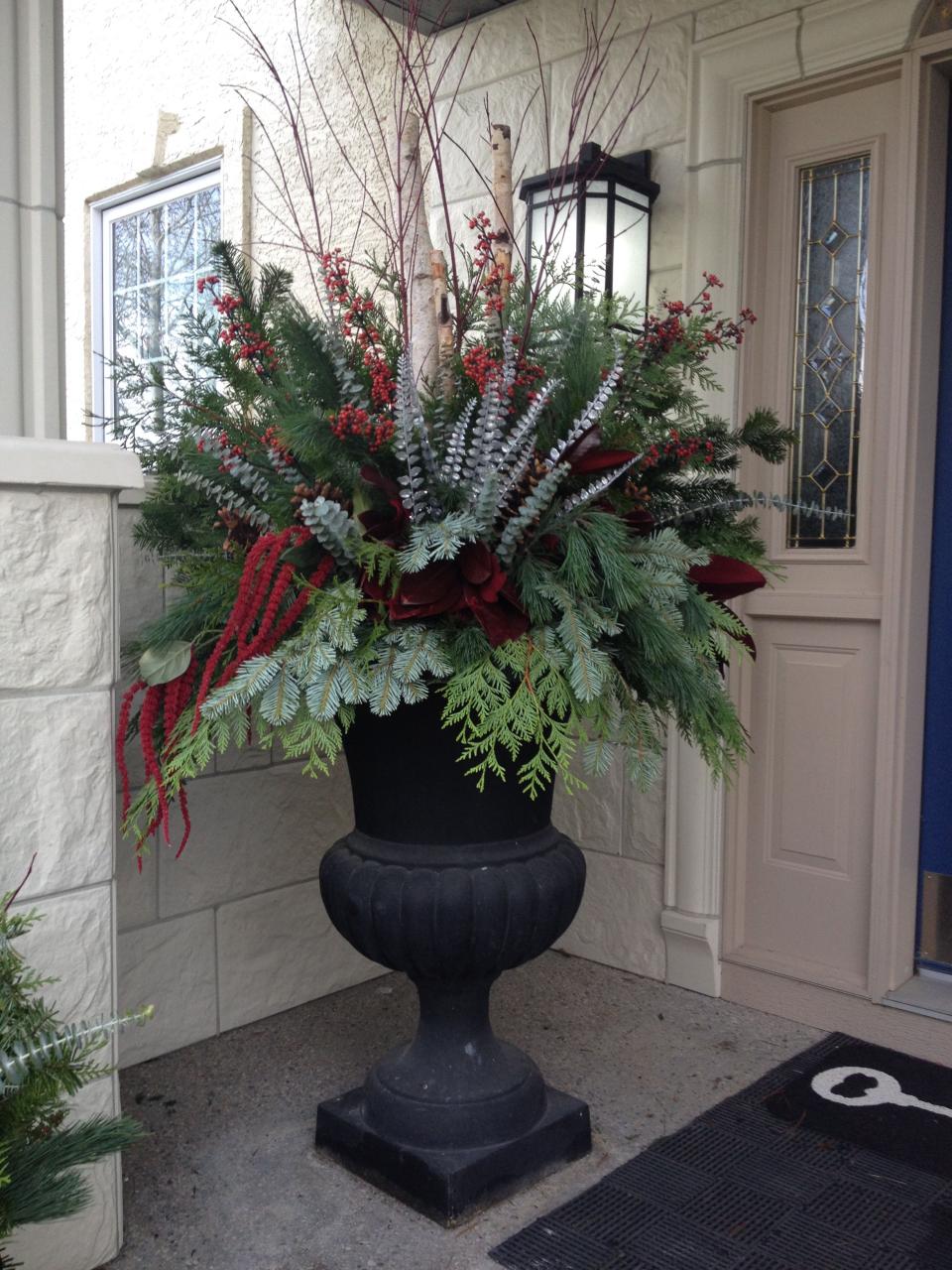 christmas decorating ideas for outdoor urns 20+ Christmas Urn Arrangements Outdoor