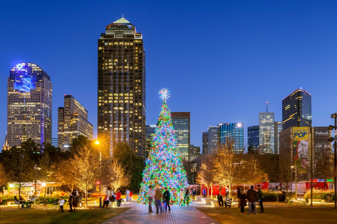 what cities decorate for christmas These 10 Cities Have The Best Christmas Celebrations In The U.S. iHeart