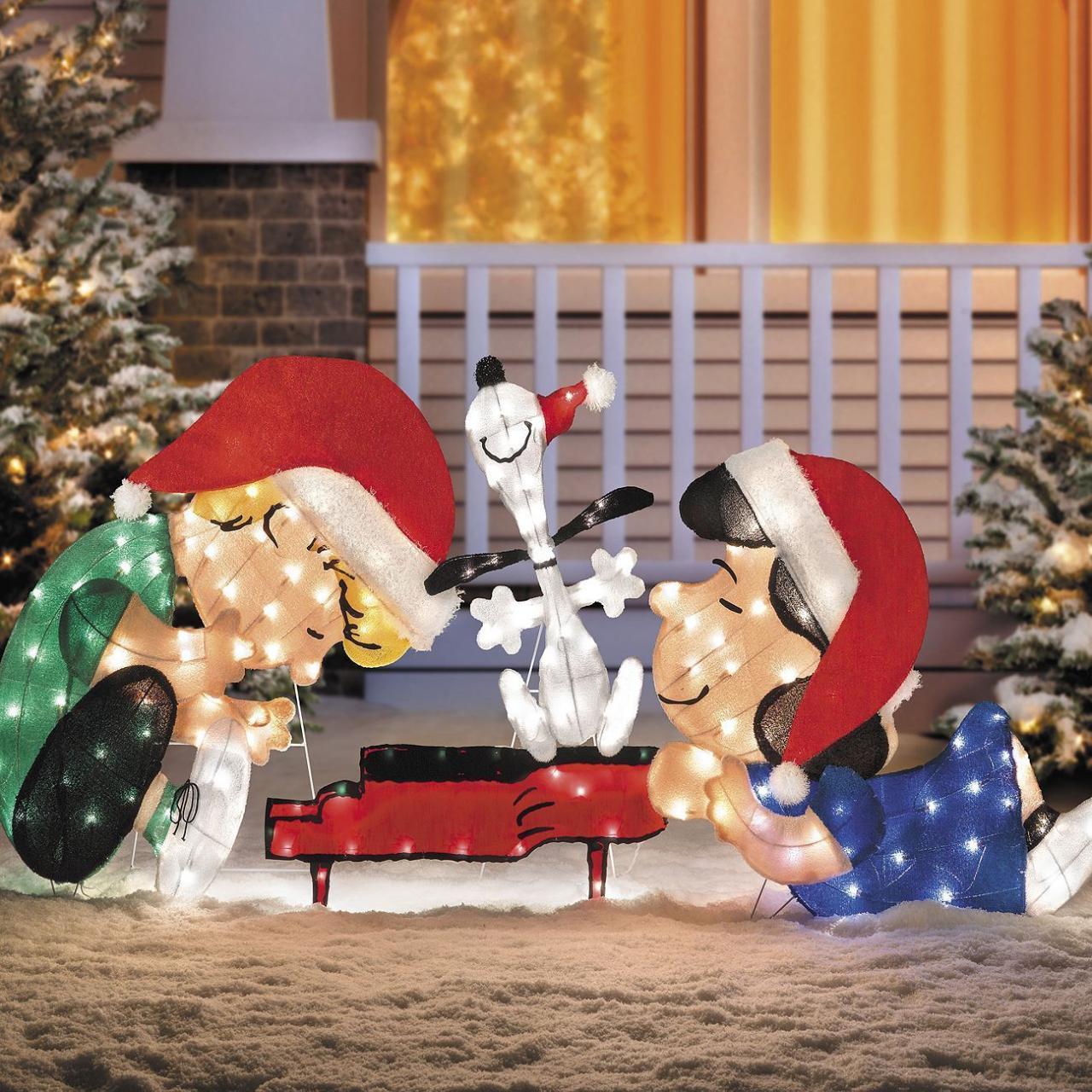 peanuts christmas decorations indoor Lighted Peanuts Snoopy Schroeder Lucy Display Sculpture Outdoor