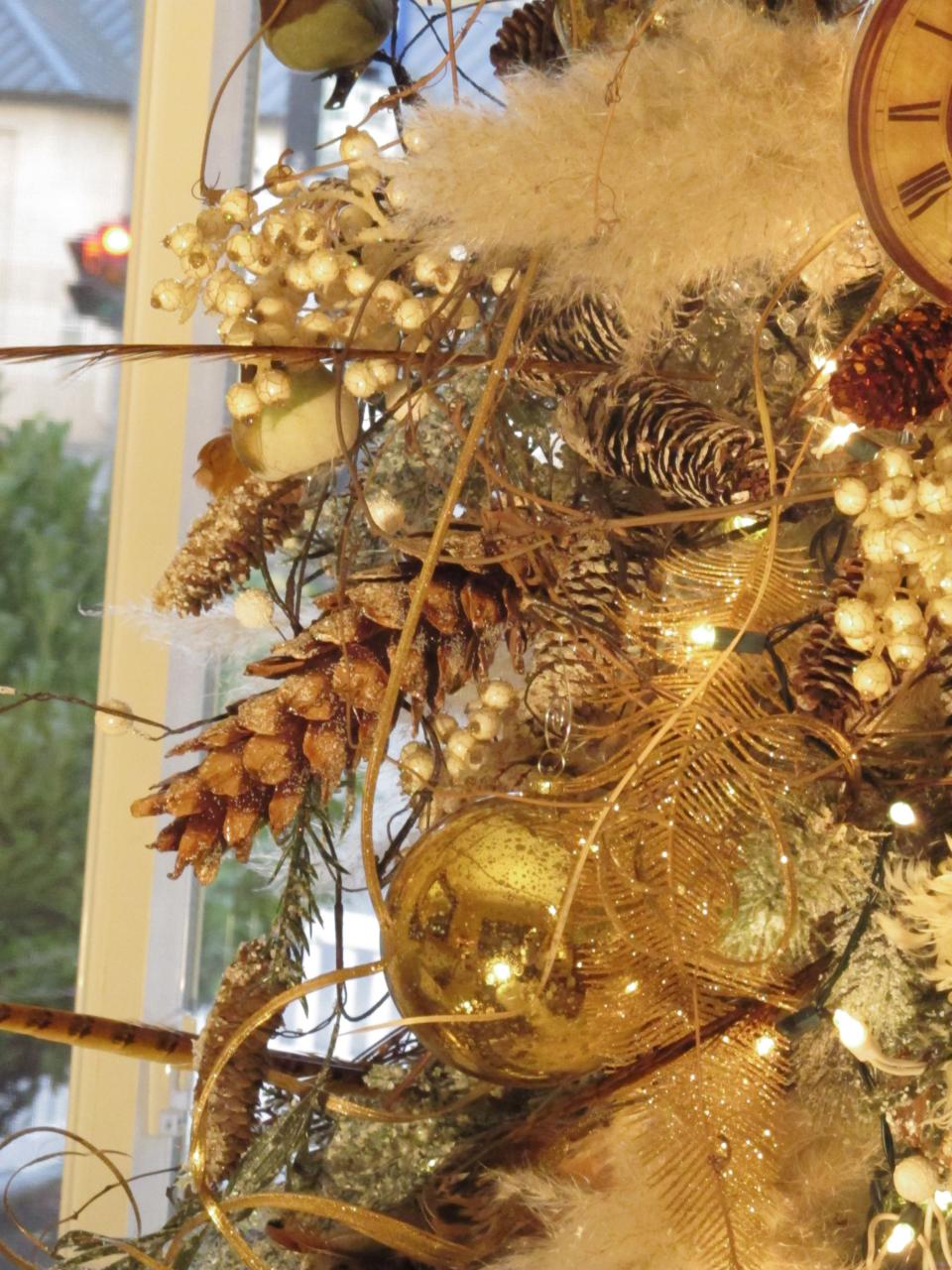 pampas grass christmas decor Christmas 2015 pampas grass Christmas collage, Christmas decorations