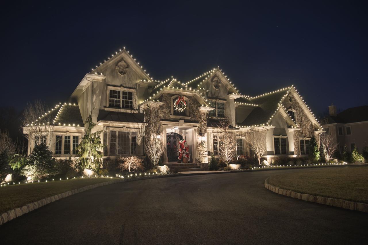 xmas decor near me Christmas Decorations On Houses Near Me The Cake Boutique