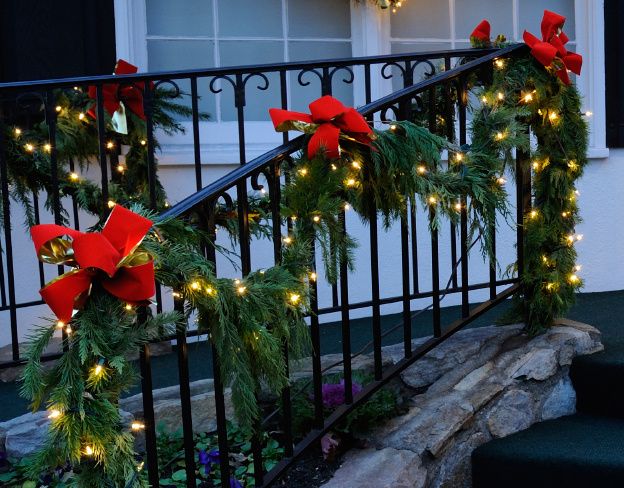 outdoor christmas decorations ideas porch Christmas Porch Decorating Ideas Christmas Lights, Etc Christmas