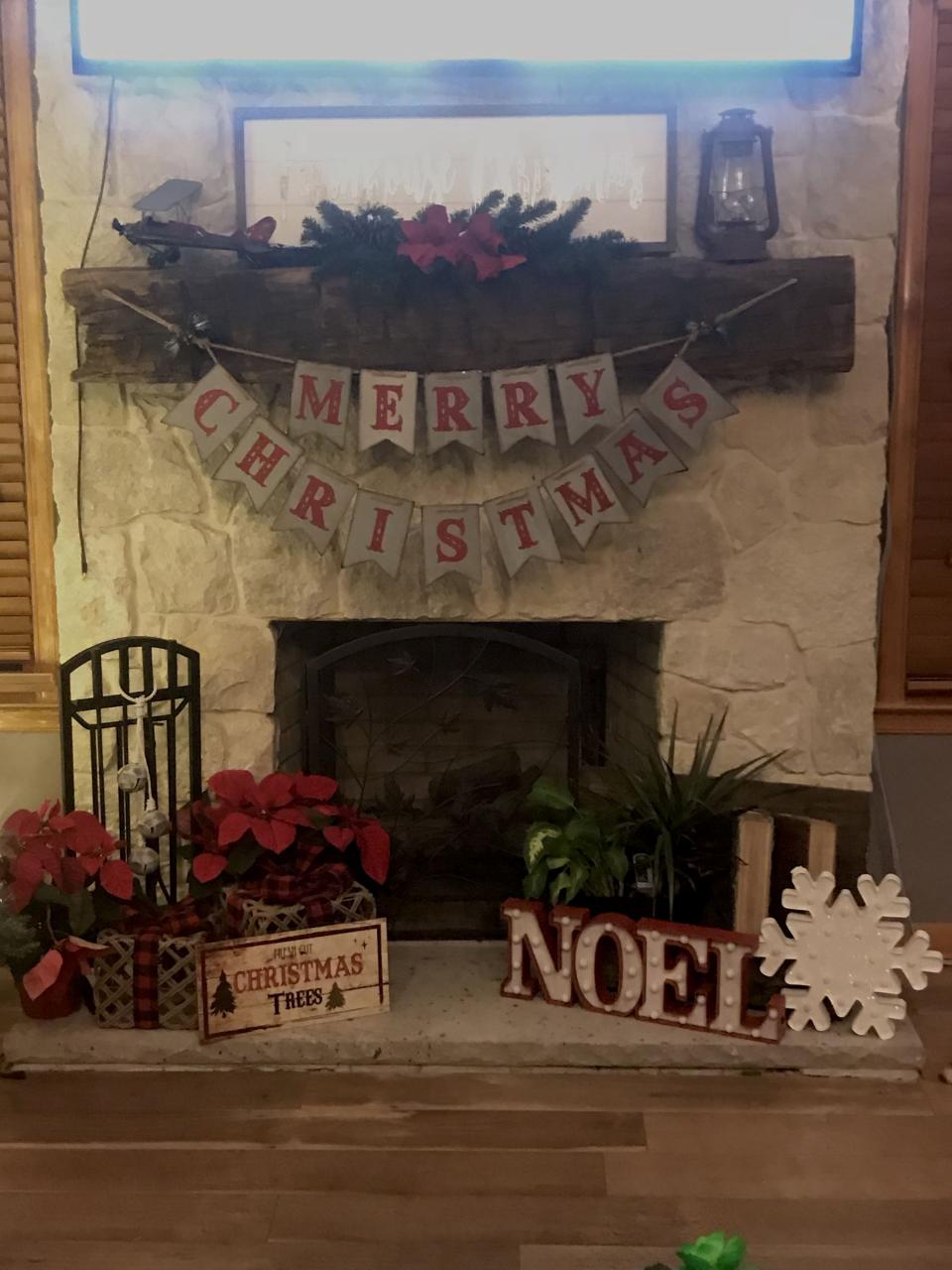 farmhouse christmas fireplace decor Farmhouse Christmas fireplace decor CBK Designs Christmas Fireplace