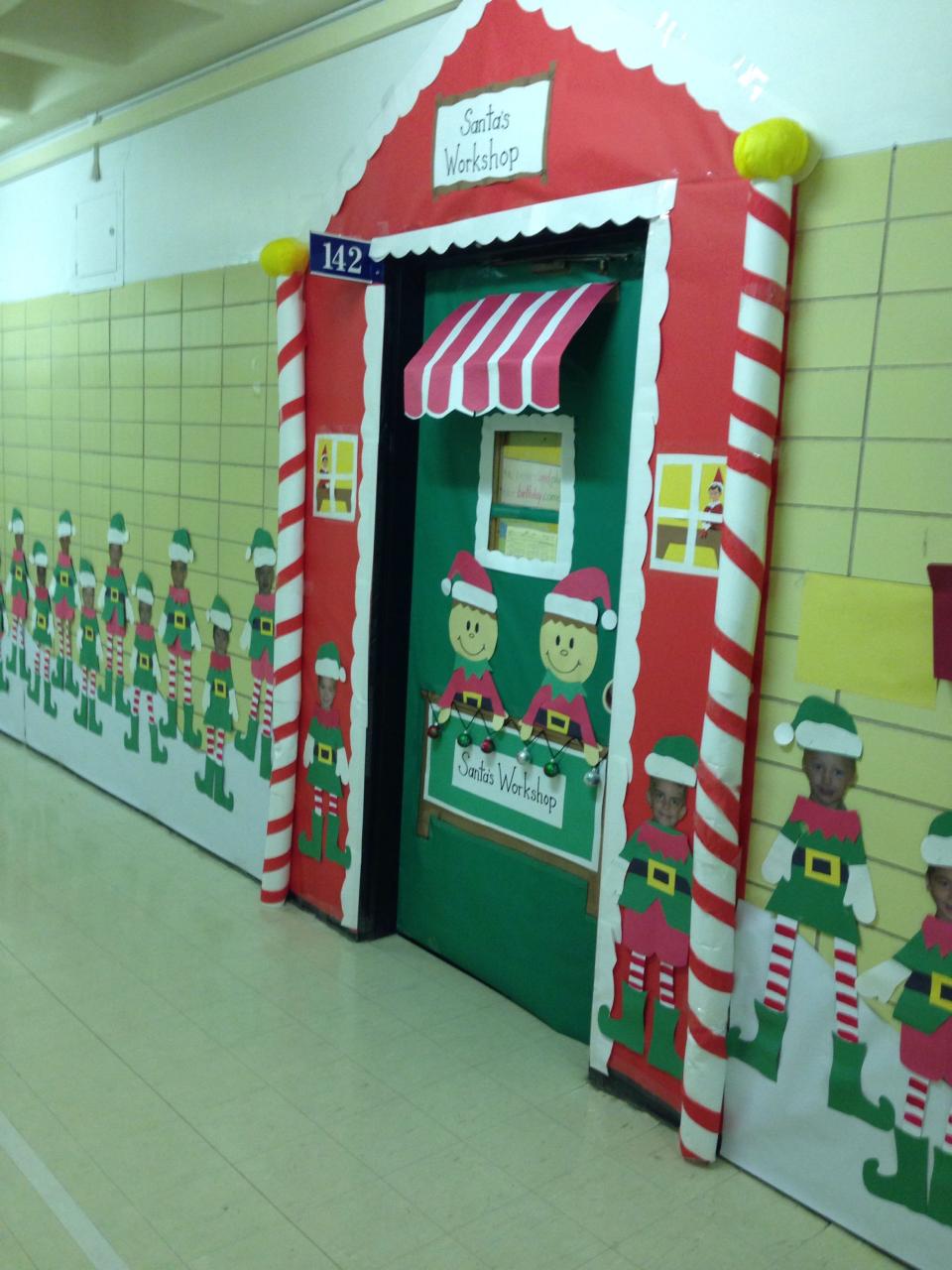 christmas decor ideas in school Classroom door decoration for December Christmas door decorating