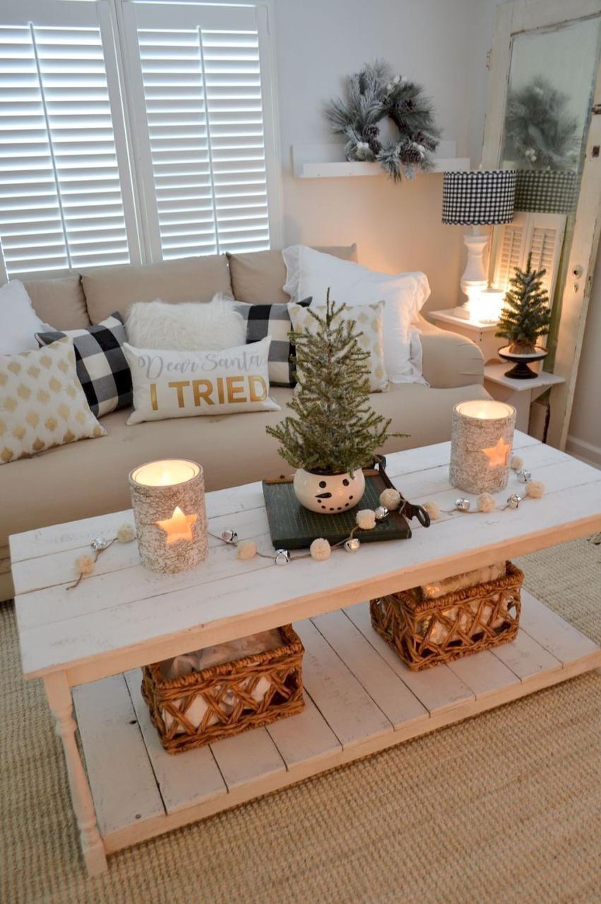 christmas decor ideas for small spaces 10+ Small Space Christmas Decor DECOOMO