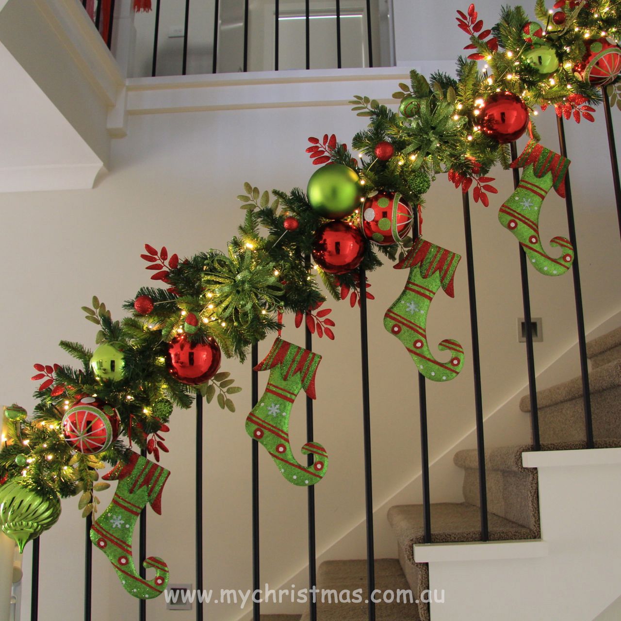 christmas decorations for indoor railings Christmas Railing Decorating Ideas