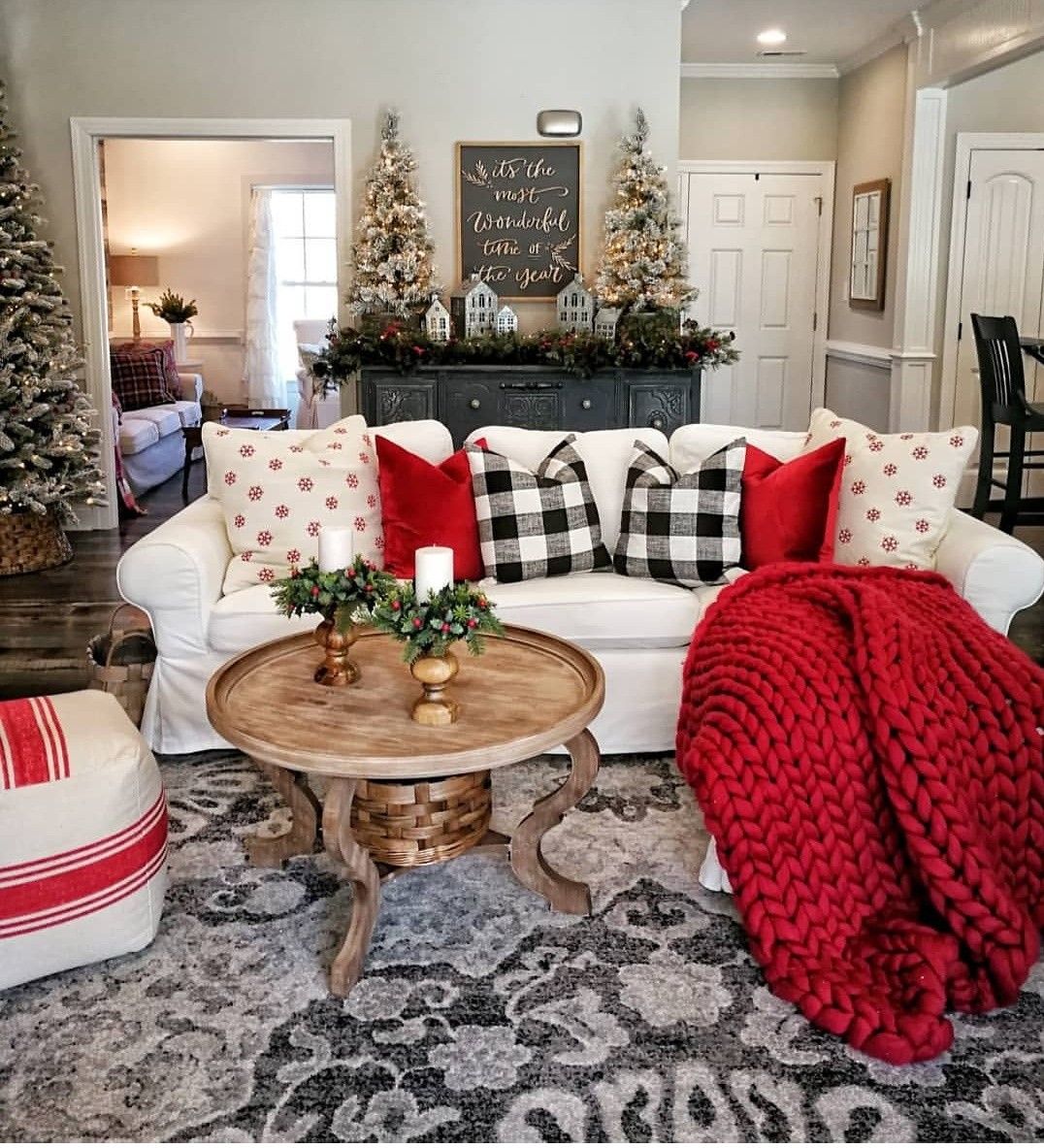 christmas decorations indoor apartment My Christmas decor Christmas decorations living room, Red christmas