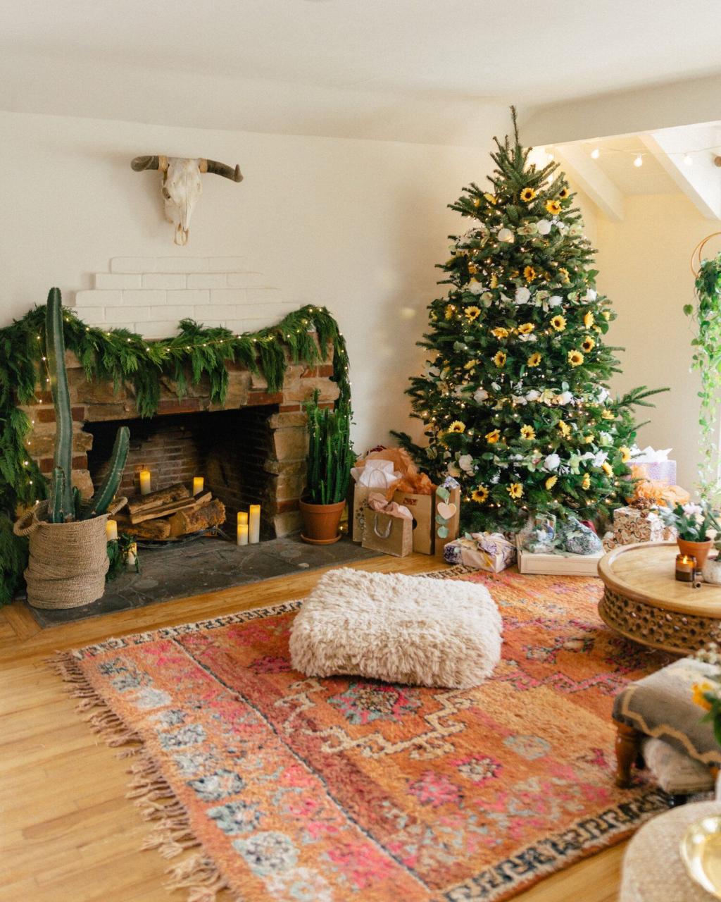 natural christmas decorations indoor For ecofriendly Christmas decorating ideas, this list of 10 all