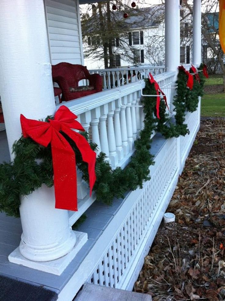 christmas decorations for outside railings 44 Best Christmas Porch Railing Decorations Porch decorating, Outdoor