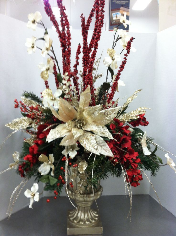 flower vase christmas decor Image result for FLORAL CHRISTMAS SPRAYS ON TABLE Christmas floral