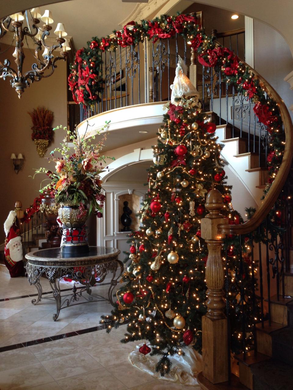 christmas decor ideas hallway 30+ Christmas Decorating Ideas For Hallway