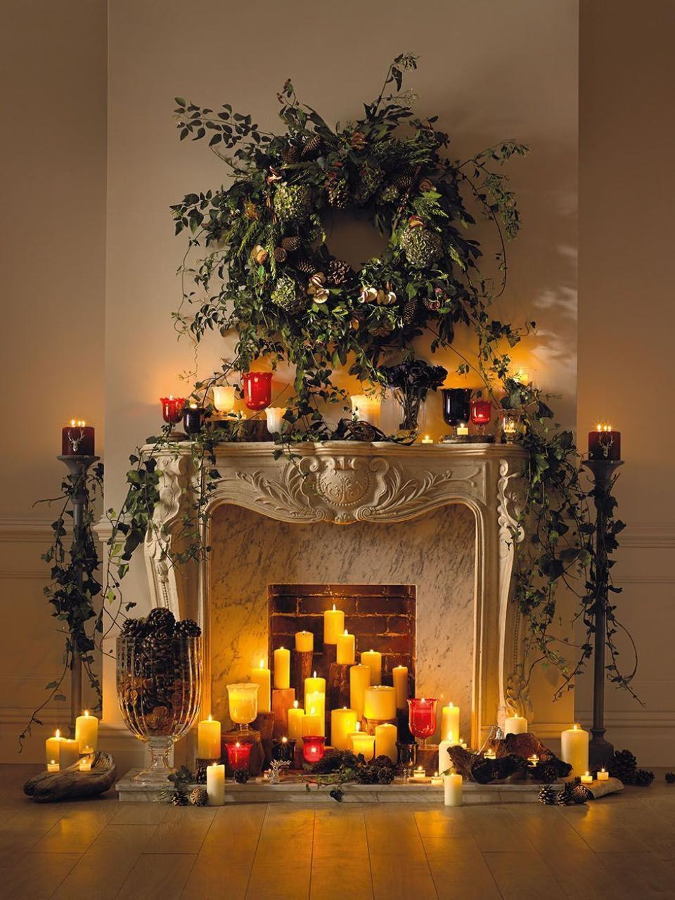 christmas decorations inside fireplace 51 Dazzling Christmas Mantel Decor Ideas for Your Home