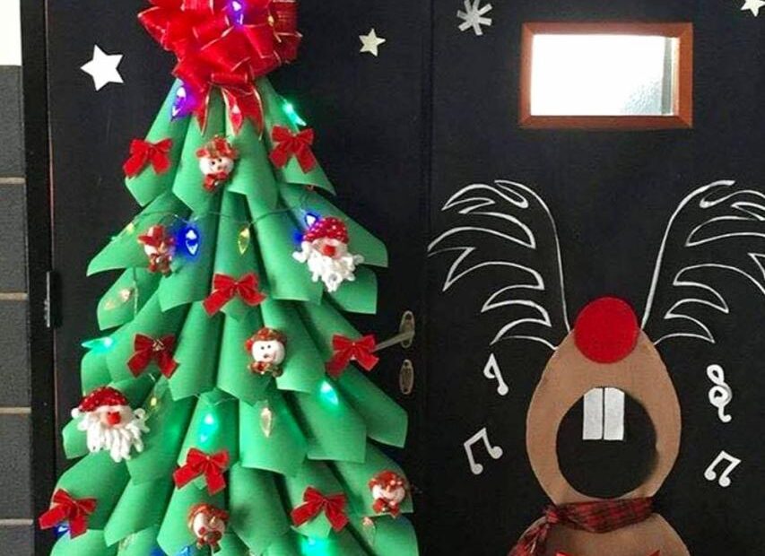 christmas decor ideas in school Brighten Up Your Classroom with These christmas decoration ideas for