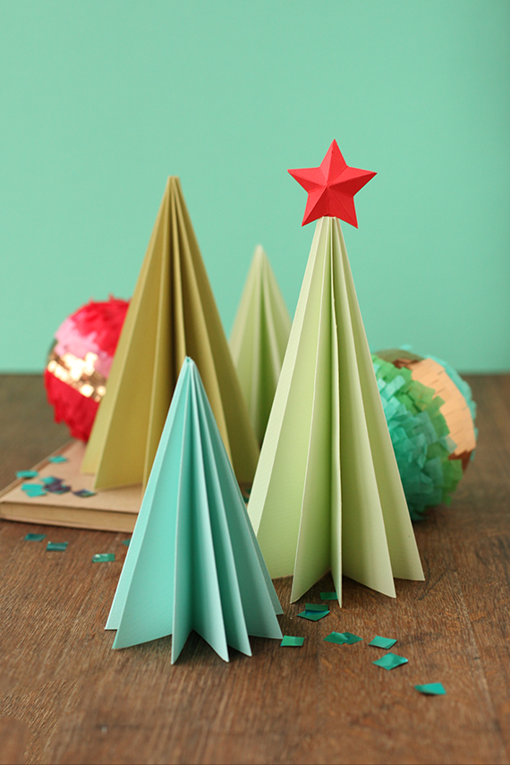 christmas decoration ideas at home with paper Accordionstyle Folded Paper Christmas Trees 30 Minute Crafts