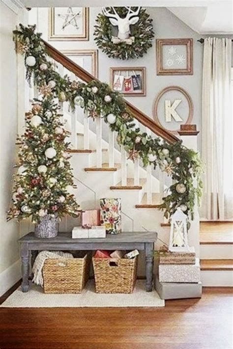 christmas decor ideas small house 30+ Beautiful Christmas Decorating Ideas For Tiny House PinMomStuff