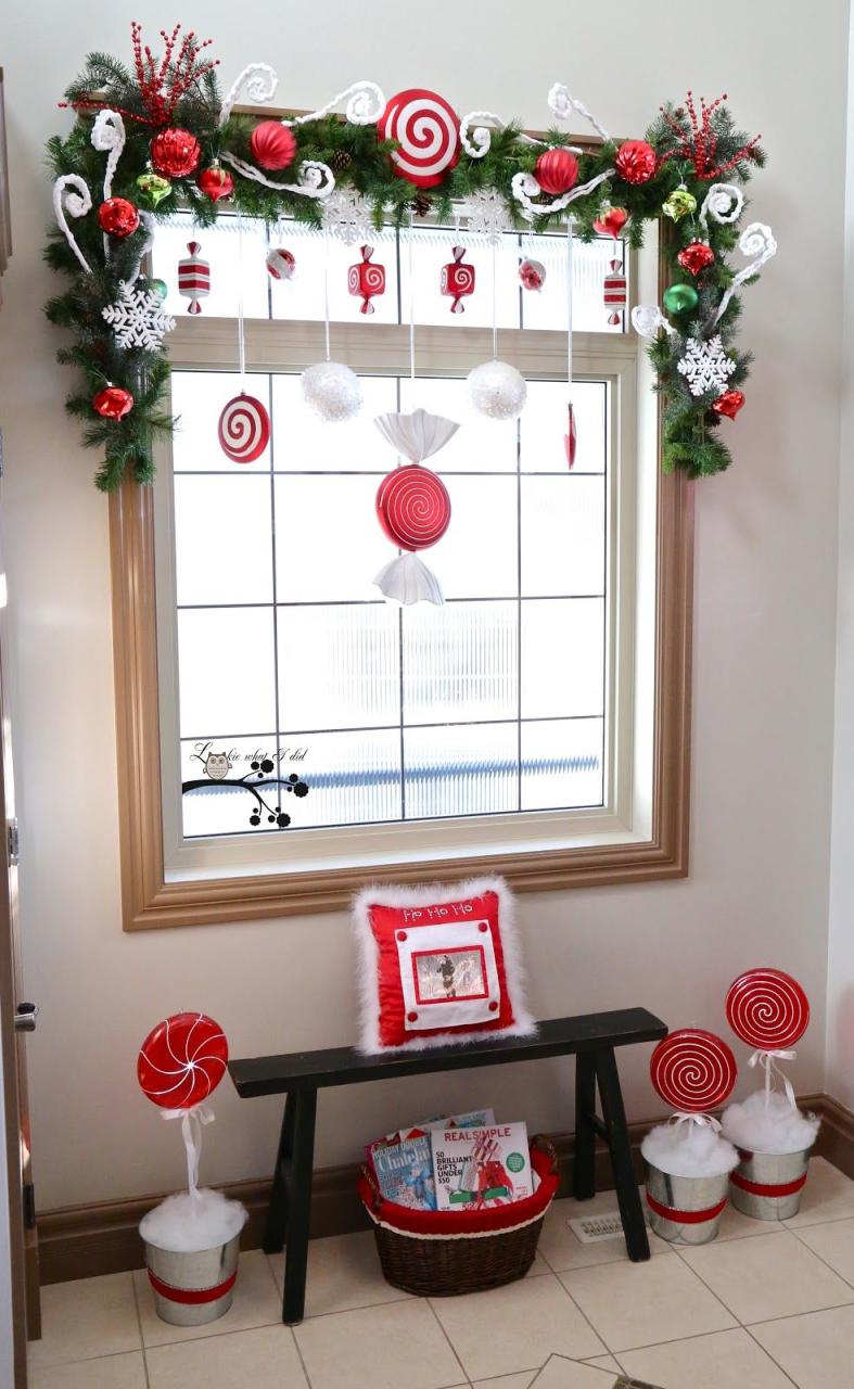 christmas decoration ideas for windows Add Cheer To Your Windows By Decorating Them For Christmas