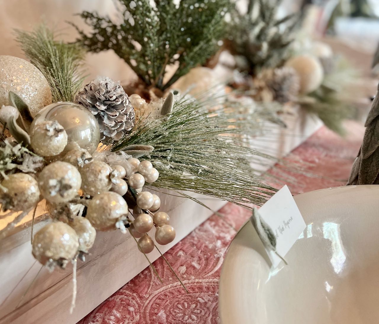 christmas decor for buffet table Total 89+ imagen christmas buffet decoration ideas Abzlocal.mx