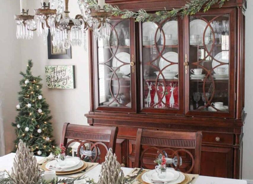 christmas decor ideas dining room 5 Tips for Decorating the Dining Room for Christmas