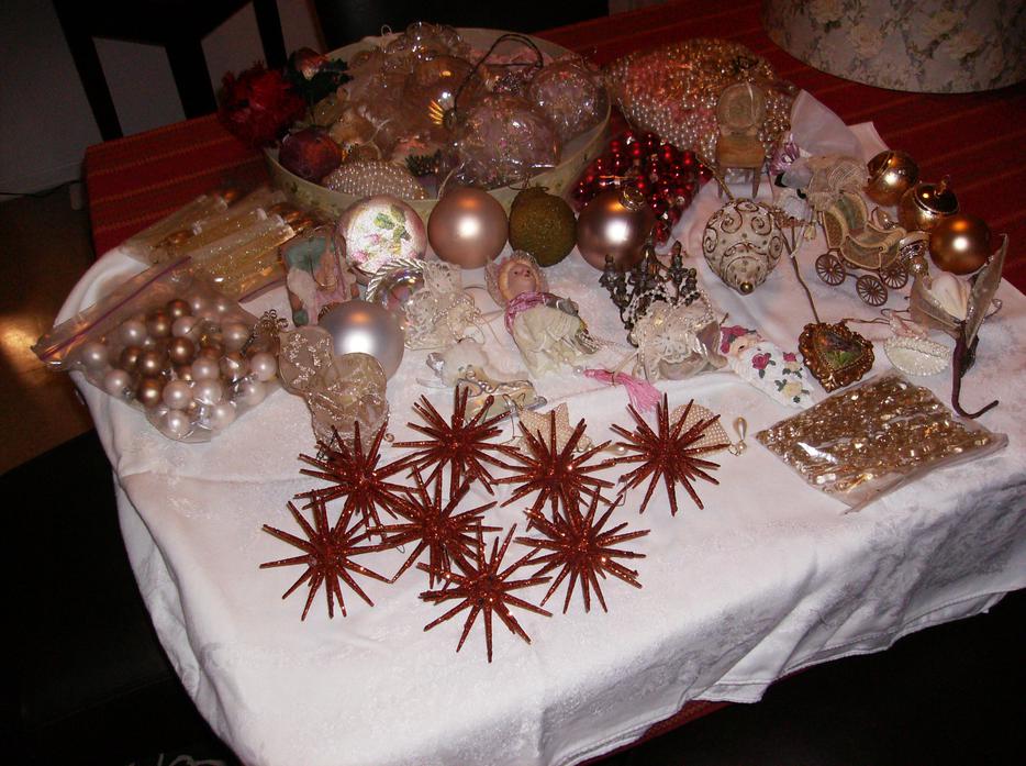 christmas decor sale canada Used.ca Make Christmas decor more affordable by buying used Used.ca