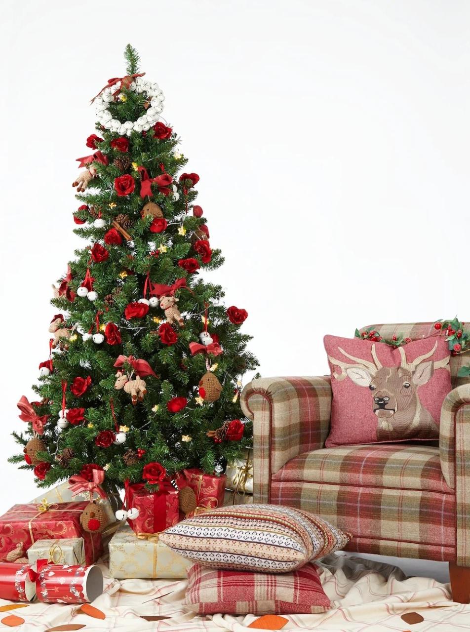 country decor christmas trees 35 Country Christmas Tree Decorations Ideas Decoration Love