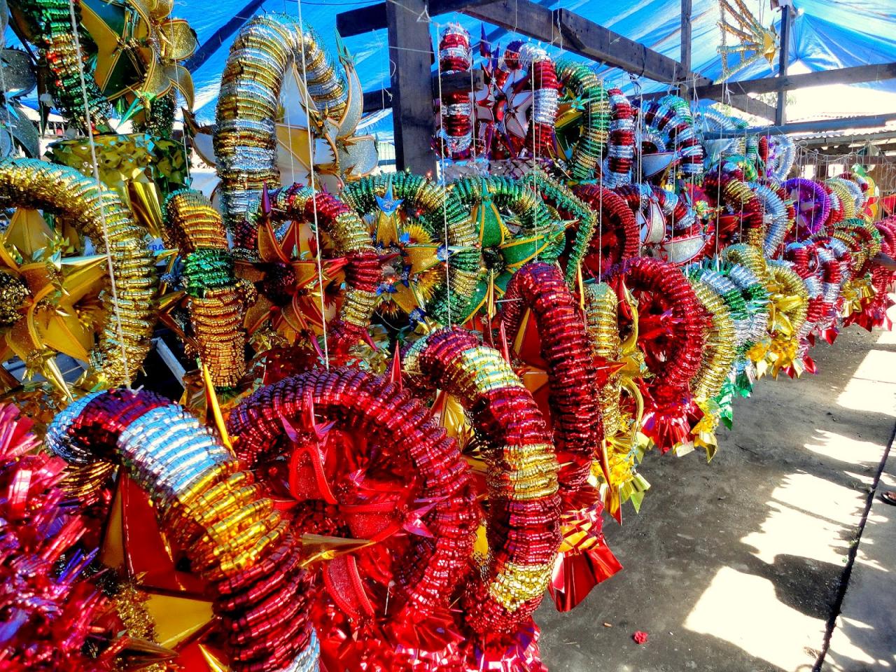 christmas decor ideas in the philippines noel autor Parol, a Traditional Philippine Christmas Decoration