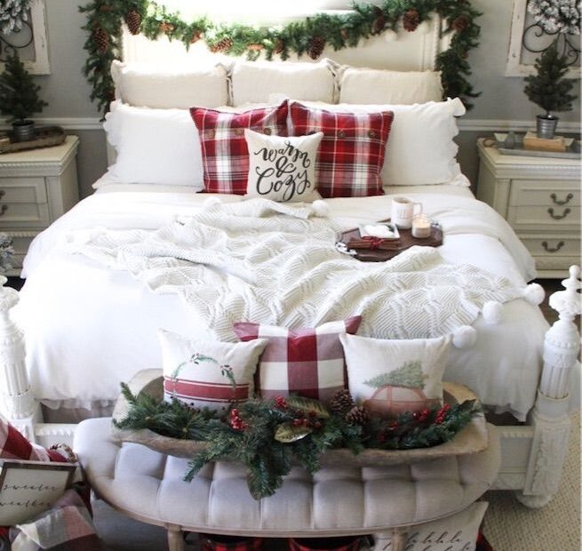 bedroom decor ideas for christmas 25 Christmas Bedroom Decor Ideas for a Cozy Holiday Bedroom!