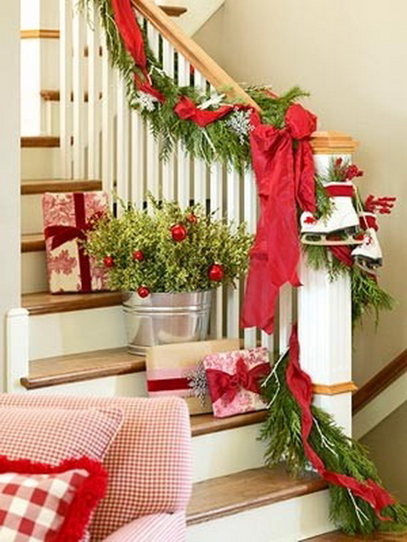 christmas entryway decor ideas 50 Fresh Festive Christmas Entryway Decorating Ideas