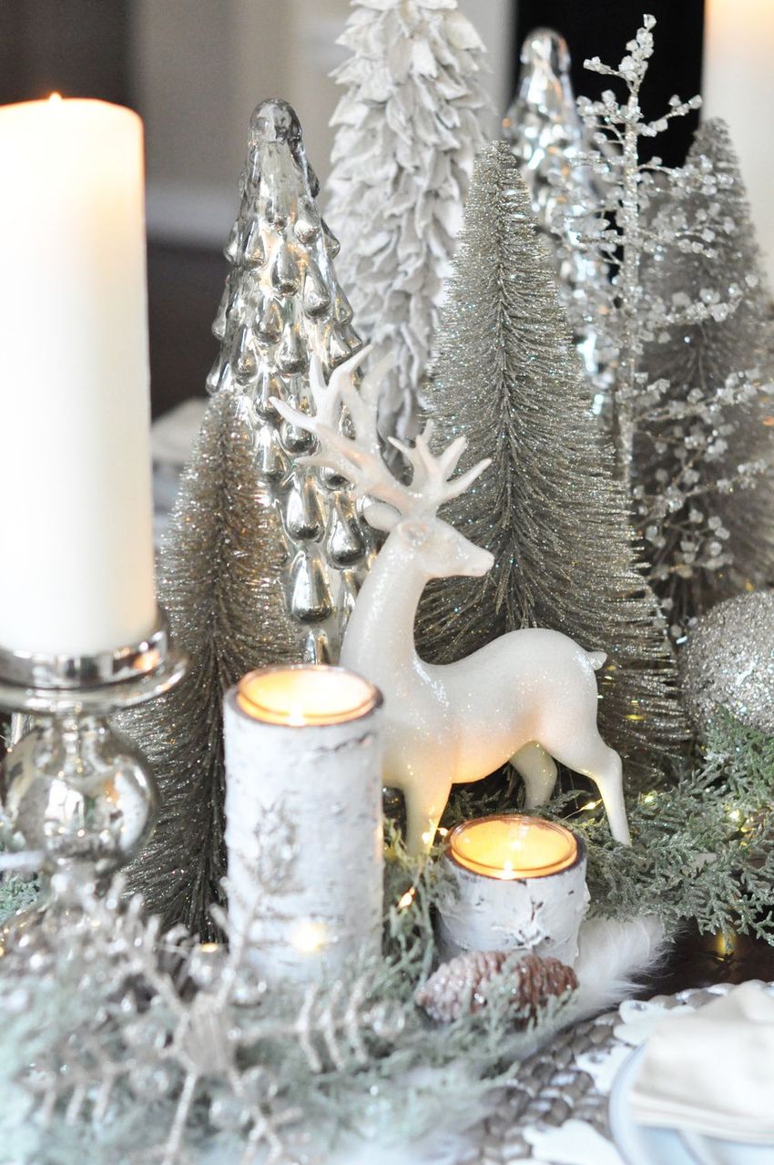 black white silver christmas decor 28 Glam Christmas Decor Ideas