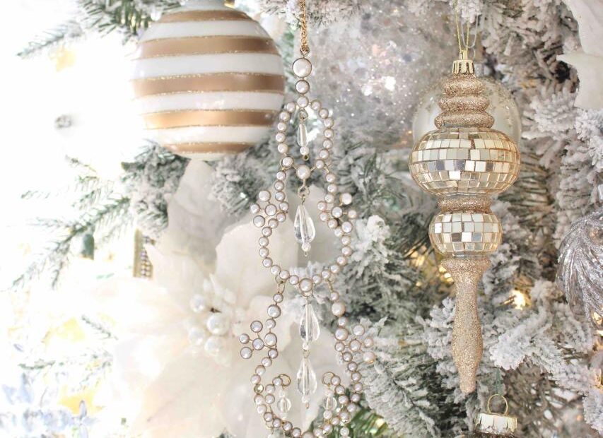 gold and ivory christmas decor Glam White & Gold Living Room Christmas Tree & Mantel16 Summer Adams