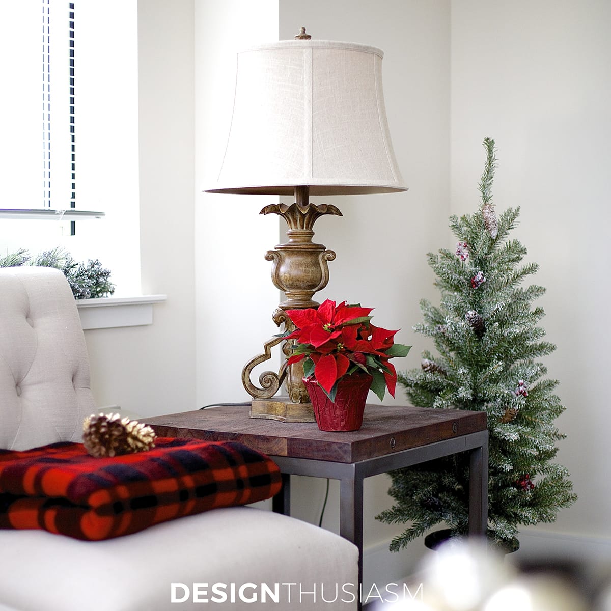 christmas decoration ideas small apartment 12 Easy Holiday Decorating Ideas for a Small Apartment