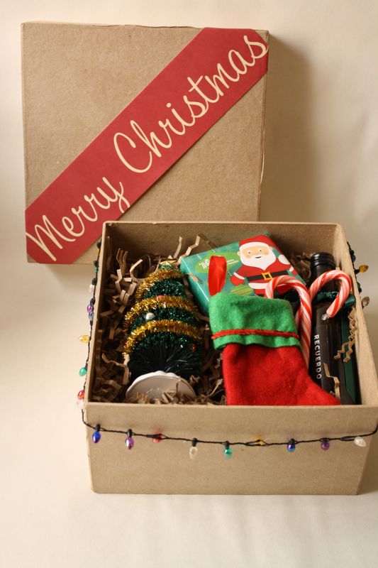 christmas decor in a box Christmas in a Box! Harmony Creative StudioHarmony Creative Studio