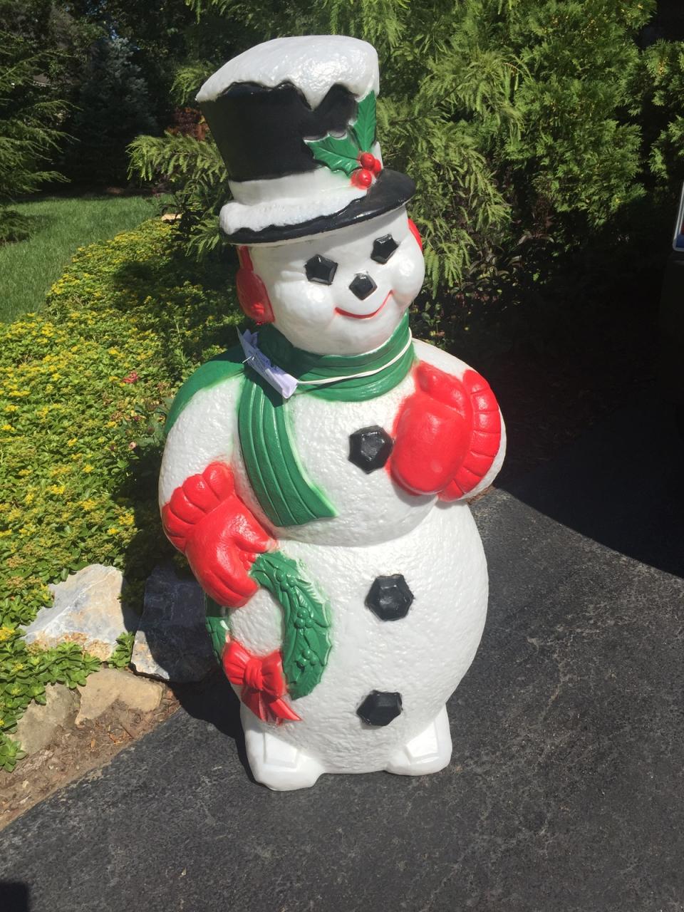 christmas outdoor decorations blow molds Christmas frosty the snowman with wreath blow mold yard decor plastic