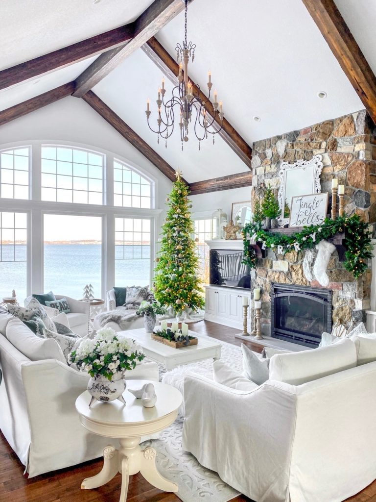 lake house christmas decor DIY Holiday Lake House Decor