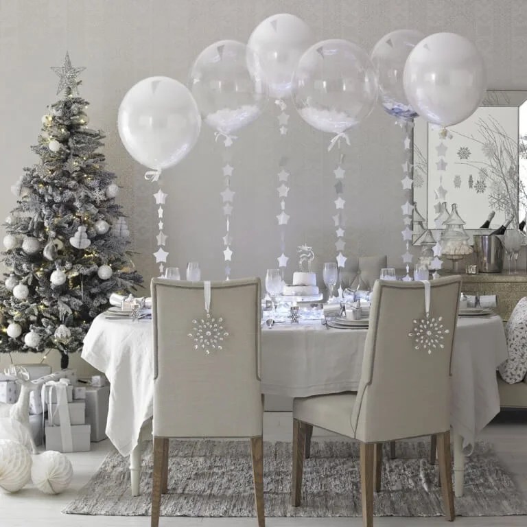 white and silver christmas decor 15 Stunning Silver White Christmas Tree Decorations