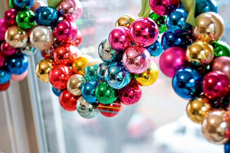 christmas decoration ideas with baubles 10+ Creative Christmas Baubles Decoration Ideas » EcstasyCoffee