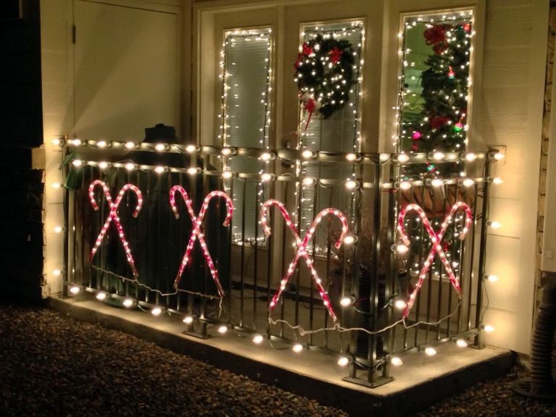 christmas decoration ideas balcony 20 Fascinating DIY Christmas Balcony Decoration Ideas