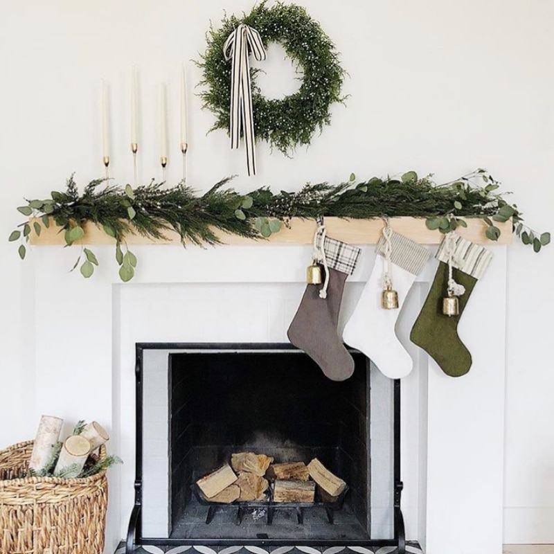 minimal christmas decor ideas MINIMALIST CHRISTMAS DECORATIONS LIFE ON SUMMERHILL