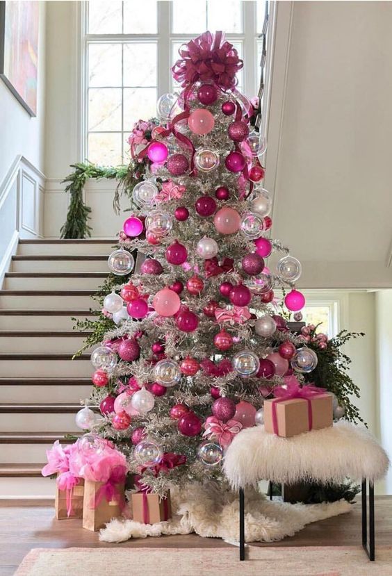 hot pink christmas decor 83 Glam And Fun Pink Christmas Decor Ideas DigsDigs