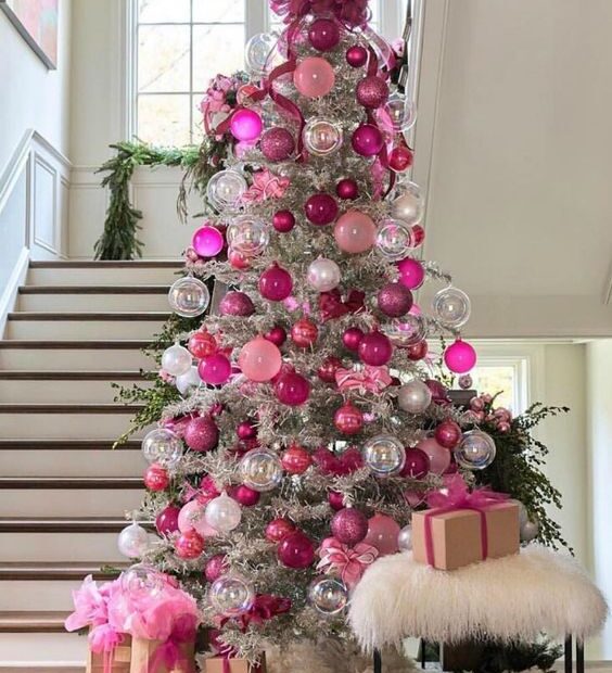 christmas decor ideas pink 83 Glam And Fun Pink Christmas Decor Ideas DigsDigs