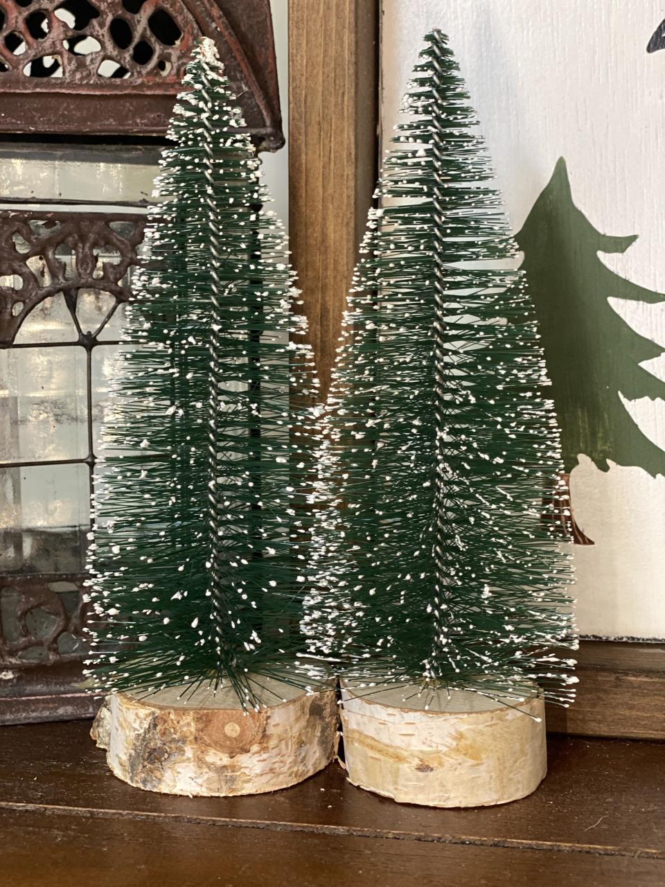 bottlebrush christmas tree decor Set of 2 Adorable bottle brush tree decor! Christmas decor / Christmas