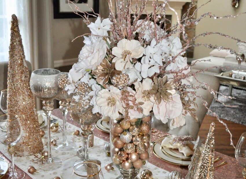 gold christmas decor ideas Pin by Maria Olveira Santucci on Rose gold Christmas decor Rose gold