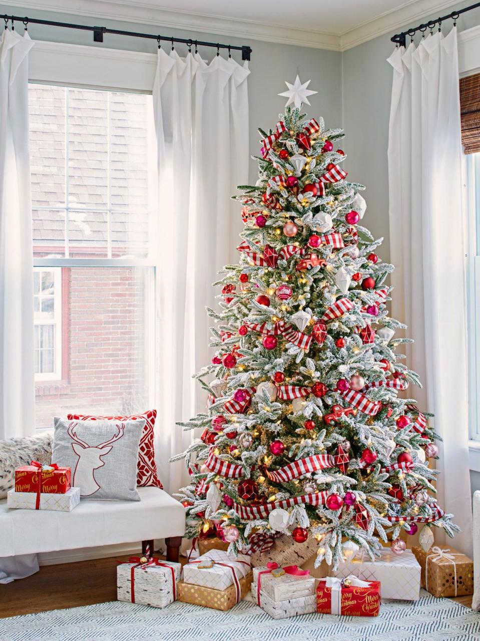 christmas tree decor ideas simple How to Decorate Your Christmas Tree in Just 3 Easy Steps Creative