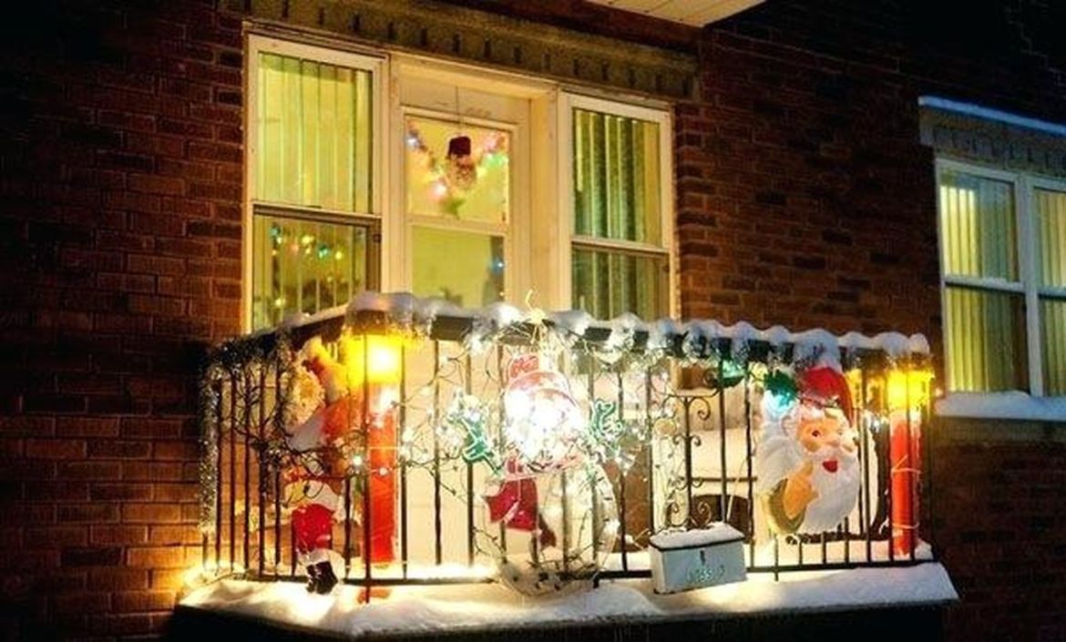 christmas decoration ideas balcony 20 Fascinating DIY Christmas Balcony Decoration Ideas