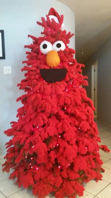 elmo christmas decorations outdoor Elmo Christmas tree Elmo christmas, Christmas tree themes, Unique