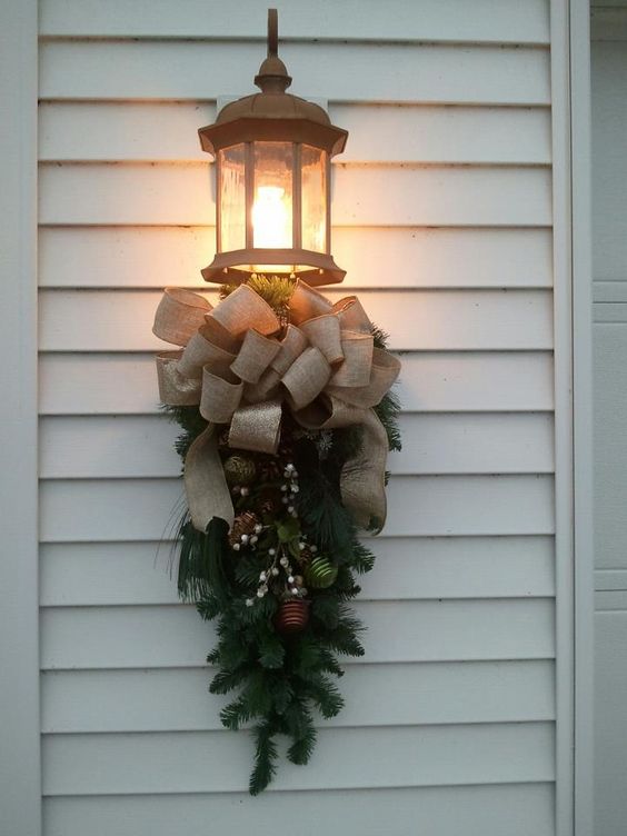 christmas decoration ideas for garage lights Christmas Garage Door Decorations to Make, Create and Enjoy!