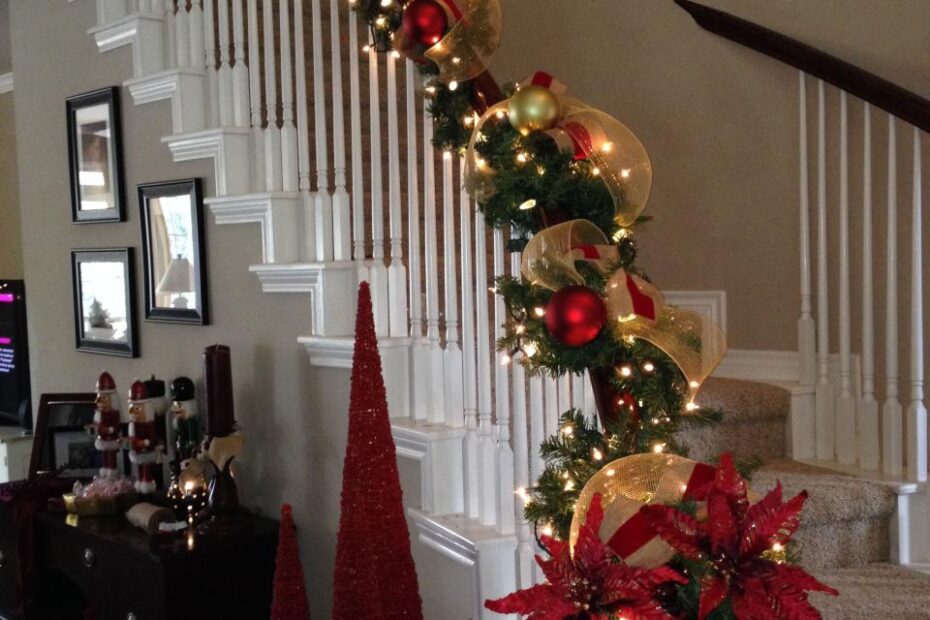 christmas decorating ideas staircase railing 30+ Stair Decorating Ideas For Christmas DECOOMO