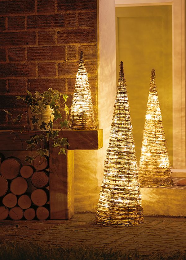 christmas outdoor decorations homebase Homebase UK Outdoor christmas lights, Christmas lights outside