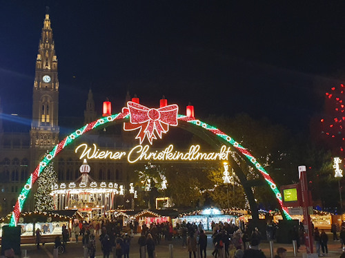 christmas decorations vienna 2024 Christmas markets in Vienna 2024